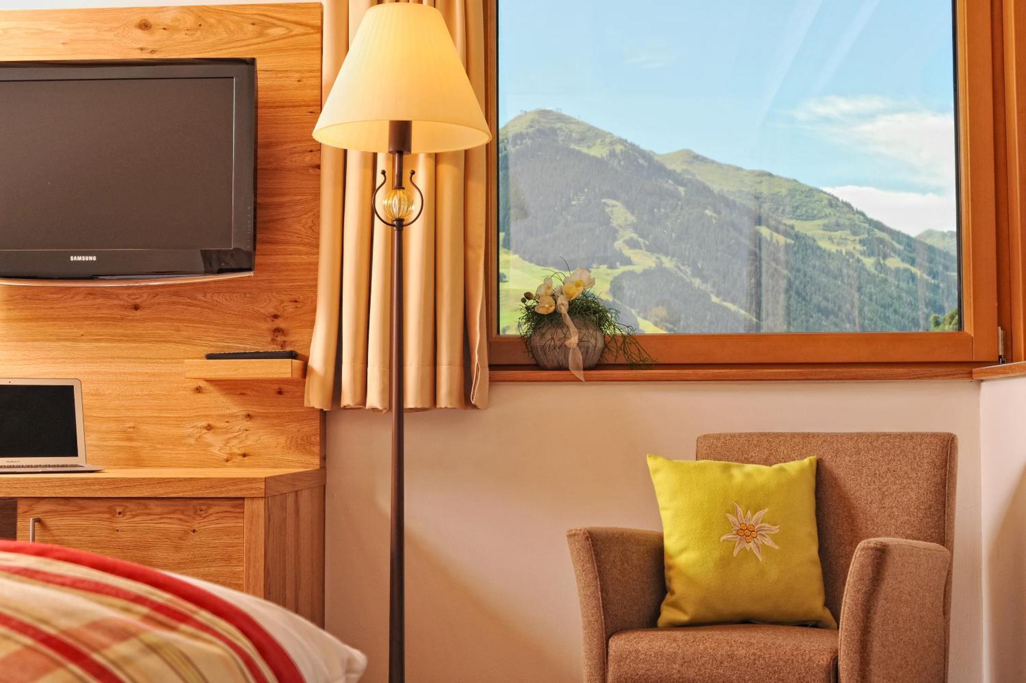 Hotel Barbarahof Saalbach, Inkl Jokercard מראה חיצוני תמונה