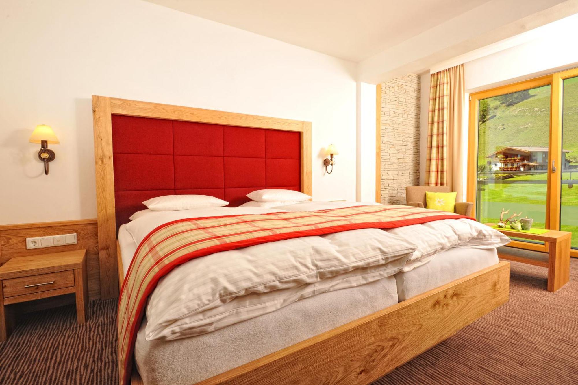 Hotel Barbarahof Saalbach, Inkl Jokercard מראה חיצוני תמונה